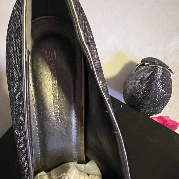 Size 11 pewter glitter peep toe platform 5” heel Brand New In Box 1” platform - Picture 6 of 10